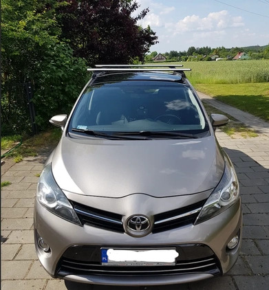 Toyota Verso cena 50000 przebieg: 203000, rok produkcji 2014 z Rybnik małe 79